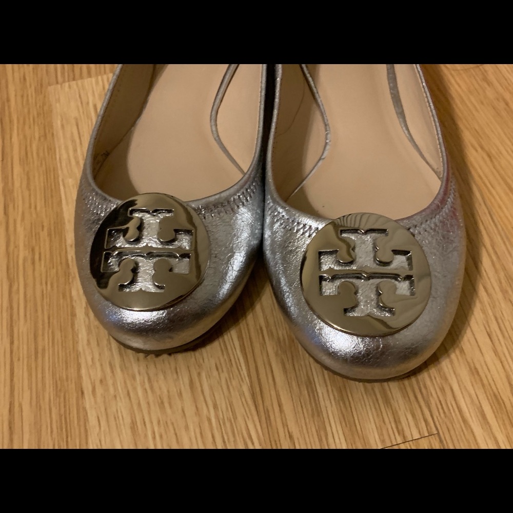 โจ Tory Burch silver metallic flats - Picture 3 of 7